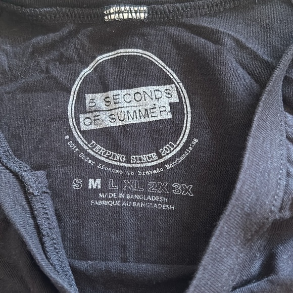 5SOS tank top - Picture 2 of 2